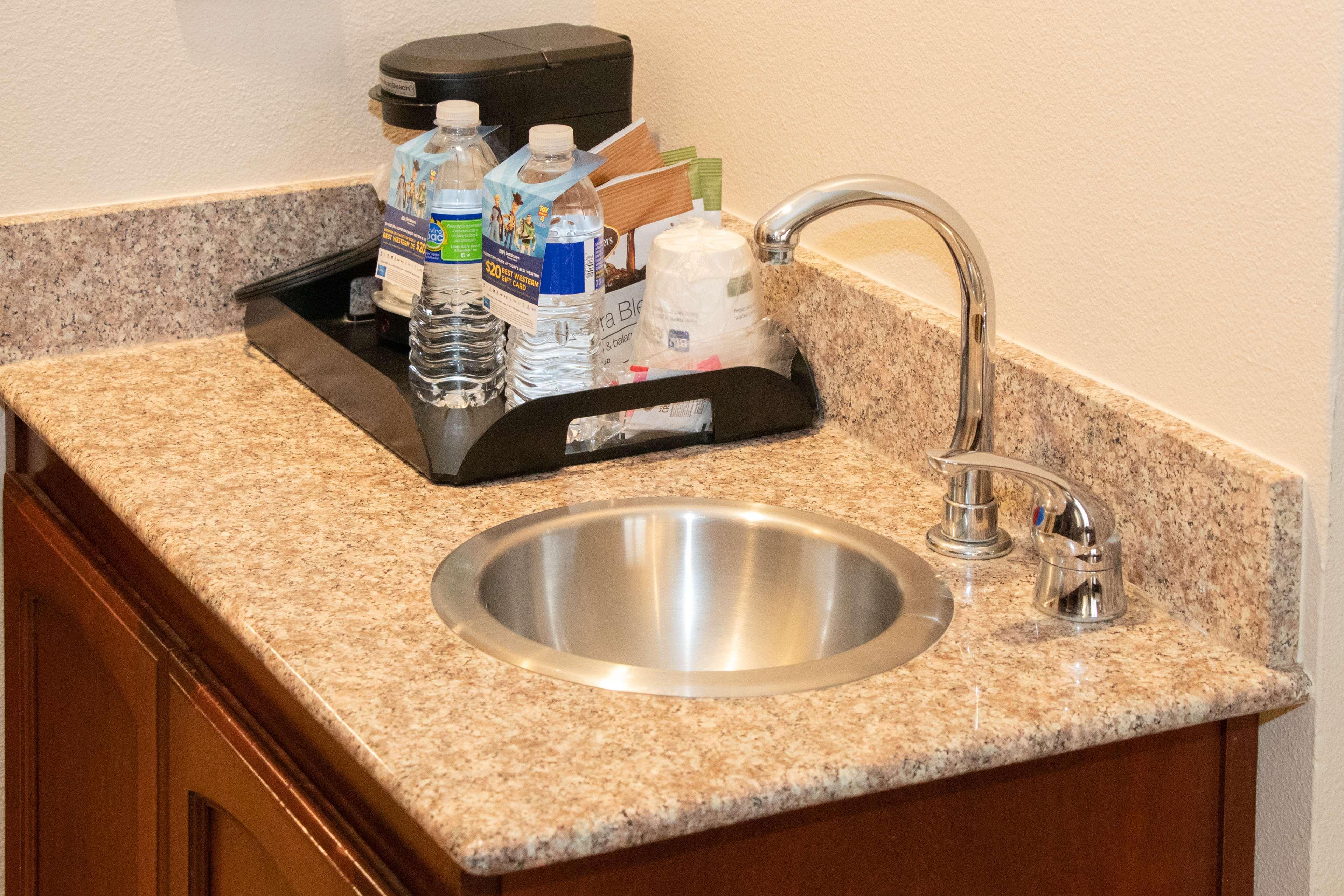 Best Western I-5 Inn & Suites Лоди Экстерьер фото